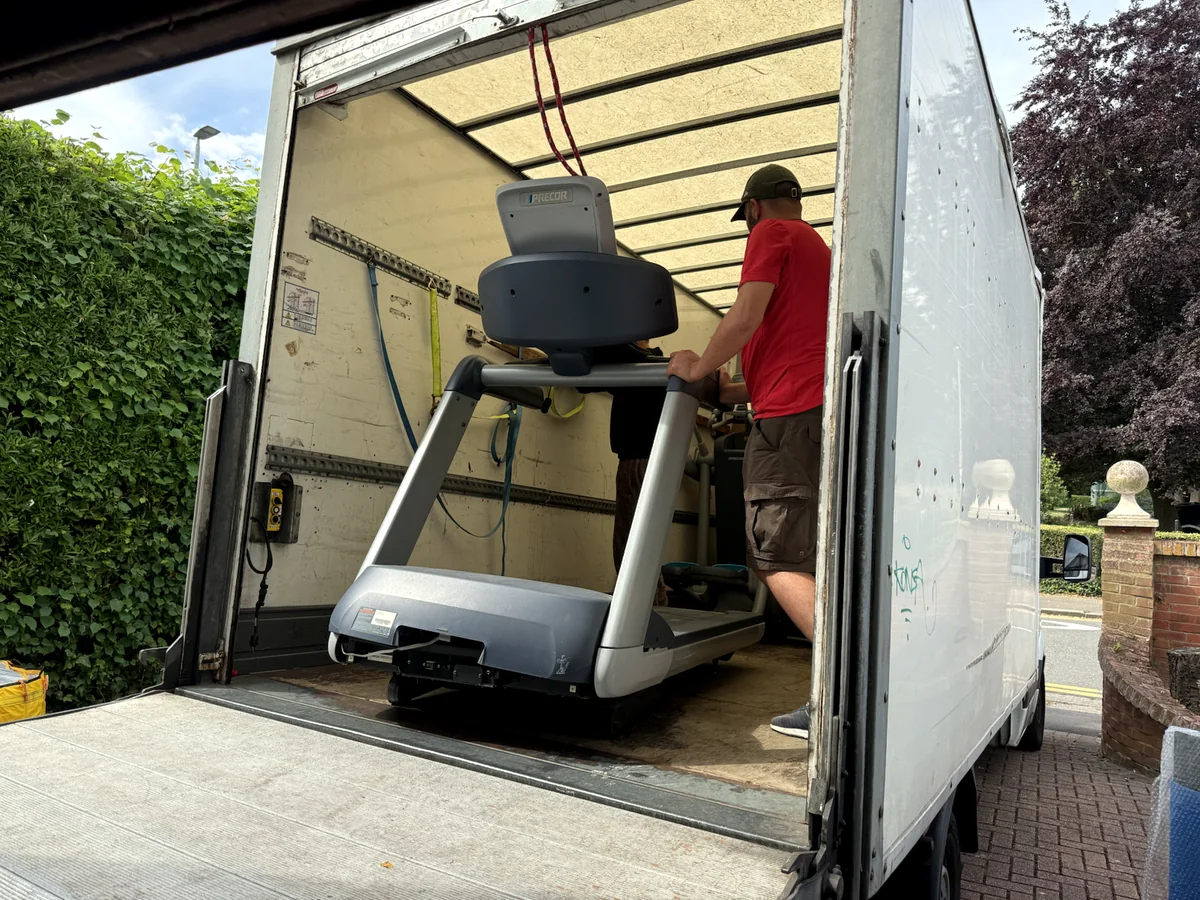 ZippyVan Luton van loaded for a customer move